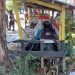 Dua Kelompok Warga Saling Serang
