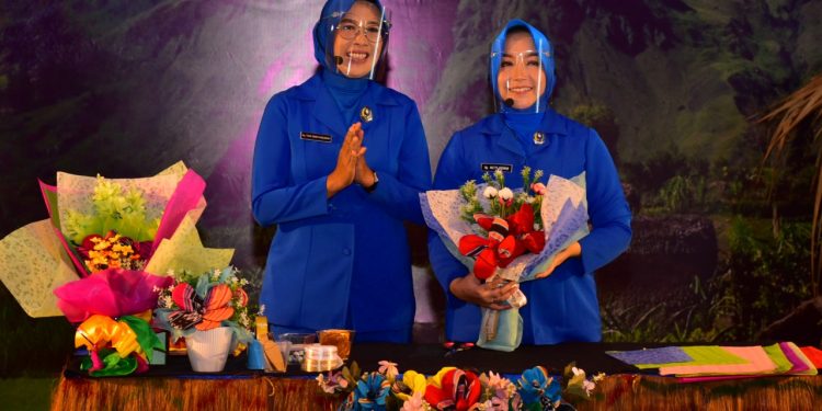 Tampilkan Karya Buket Bunga