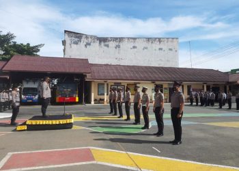 52 Anggota Polres Sorong Naik Pangkat