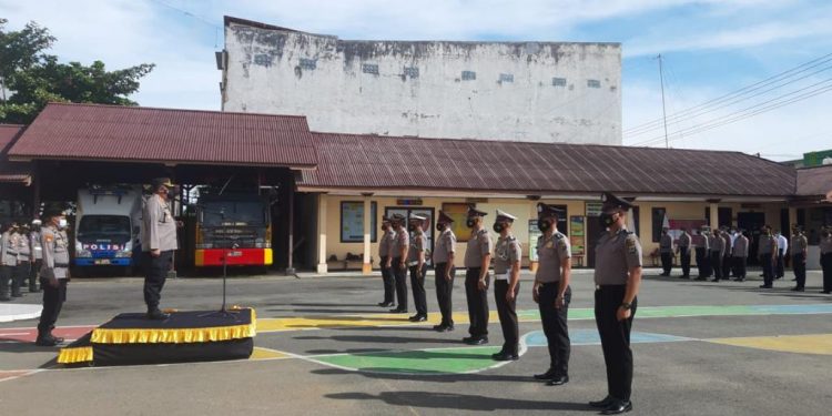 52 Anggota Polres Sorong Naik Pangkat