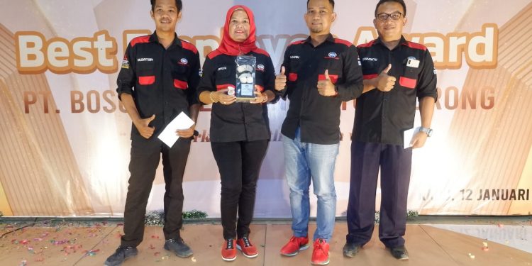Arda Raih Best Employee Award