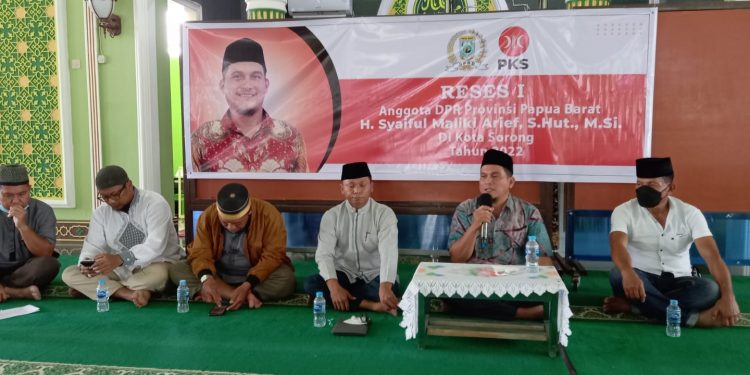 Syaiful Maliki Arief Bantu Mobil Ambulance
