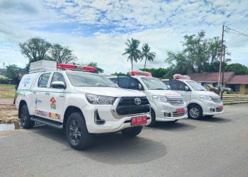 Tingkatkan Pelayanan, Wali Kota Serahkan Ambulance