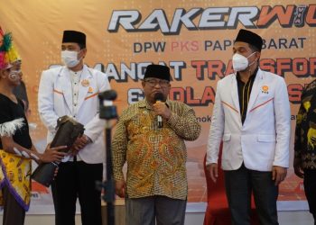 DR. H. Thamrin Payapo saat membuka kegiatan Rakerwil PKS Papua Barat