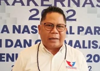 Ketum Perindo Instruksikan Bagi Gerobak Gratis