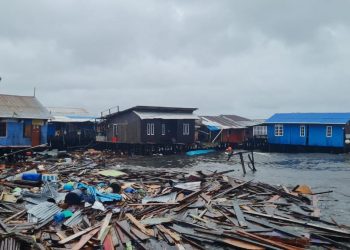 Dihantam Gelombang, 23 Rumah Ambruk