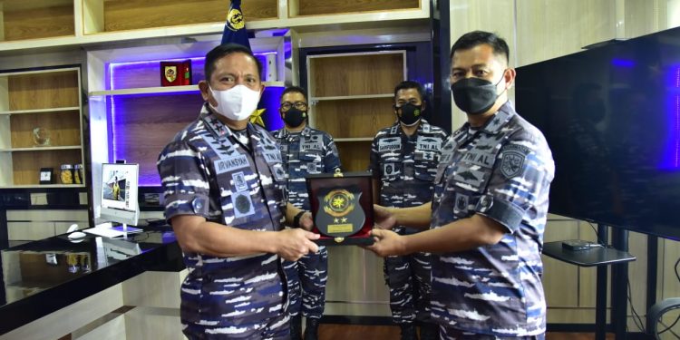 Penyerahan Jabatan Aspers Pangkoarmada III