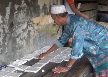 Harga Kedelai Naik, Tempe-Tahu Diperkecil