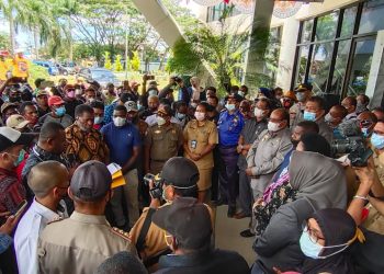 Demo Damai Tuntut Percepatan Pemekaran PBD
