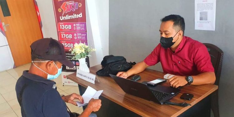 Telkomsel Ajak 1,4 % Pelanggan di Kabsor dan Mansel Upgrade ke Kartu uSIM 4G
