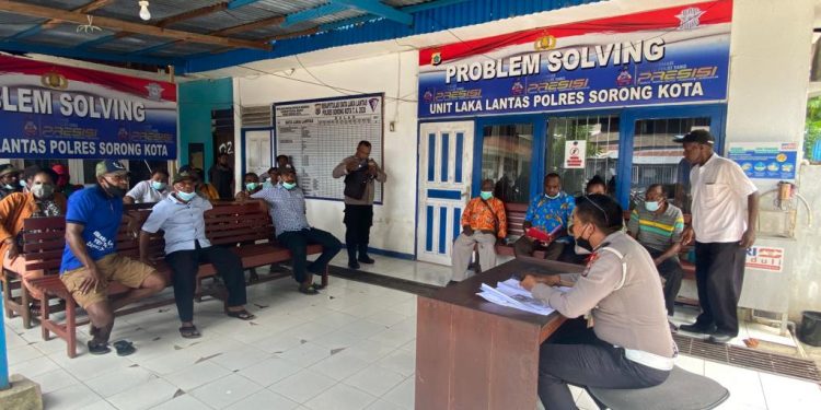 Tabrak Lari, Pria Paruh Baya Tewas di Tempat