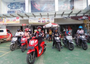 Komunitas Genio Konvoi Sambil Baksos
