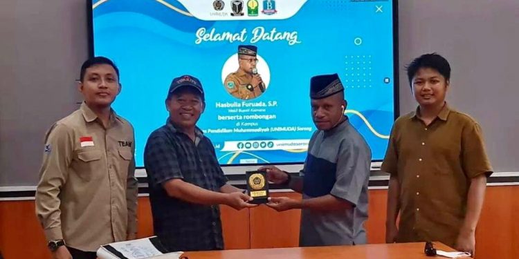 Datangi Unimuda, Wabup Minta Fasilitasi Anak Asli Kaimana