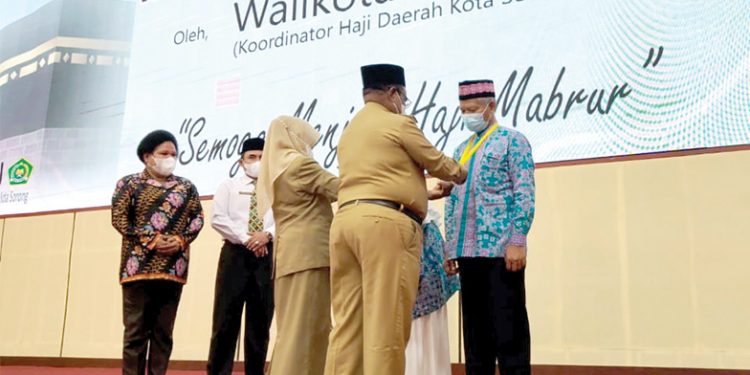 Hari Ini, 108 CJH Kota Sorong Bertolak ke Makassar