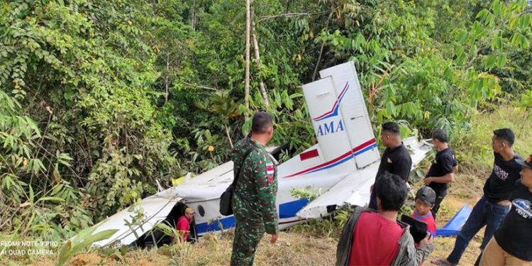 Pesawat AMA Rusak Berat Usai Mendarat Darurat di Keerom
