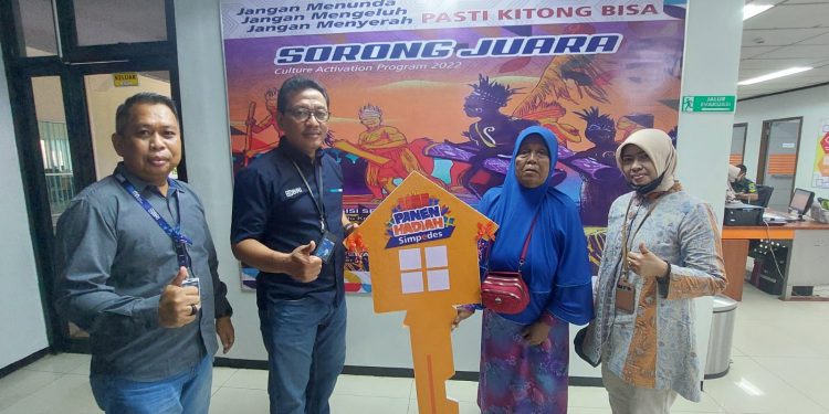BRI Serahkan Hadiah Rumah dan Mobil