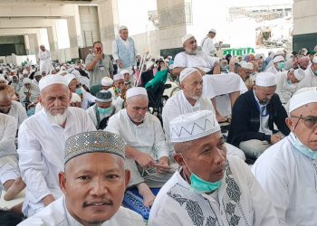 Datang Jam 9 Sudah Tidak Dapat Tempat Jumatan