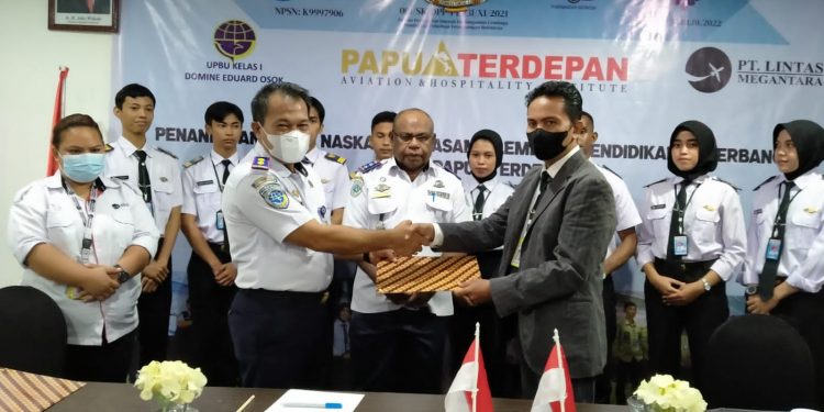 LKP Papua Terdepan Teken MoU dengan Bandara DEO