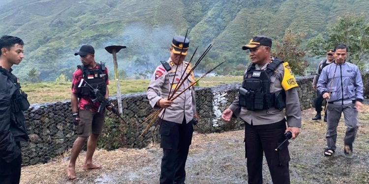 Bentrok di Acara Bakar Batu, 7 OrangTerluka