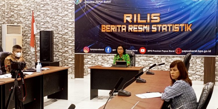 Angka Kemiskinan Turun 0,49 Persen