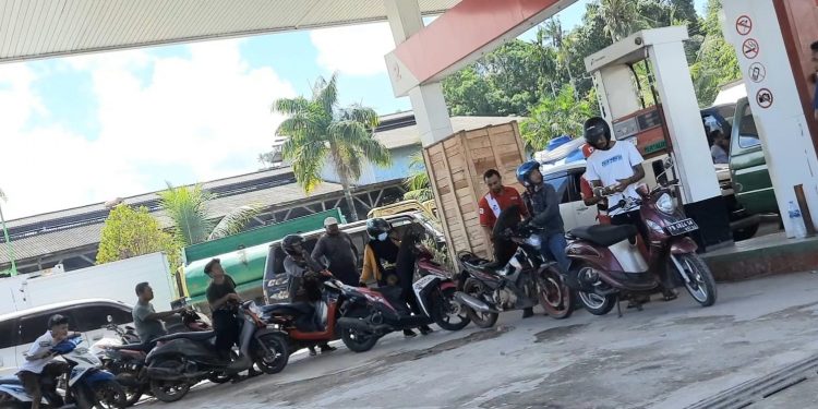 Bikin Repot, Tidak Semua Warga Punya Smartphone–