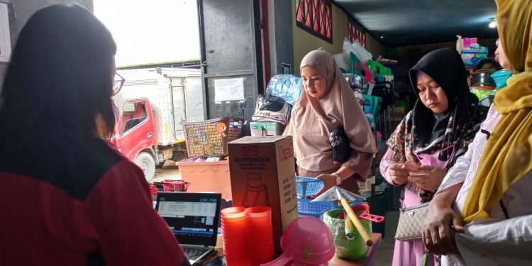 Tradisi Belanja Peralatan Dapur di 10 Muharram