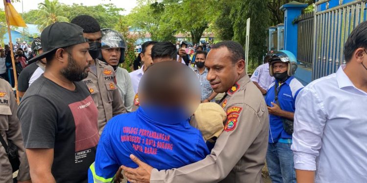 Bentrok Antar Siswa, Dua Orang Diamankan