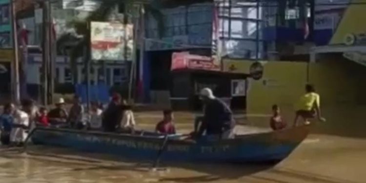 Banjir Kota-Kabupaten Parah