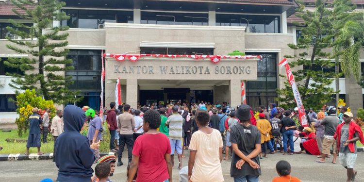 Baru Dipindahkan, Penjual di Pasar Modern Datangi Kantor Walikota