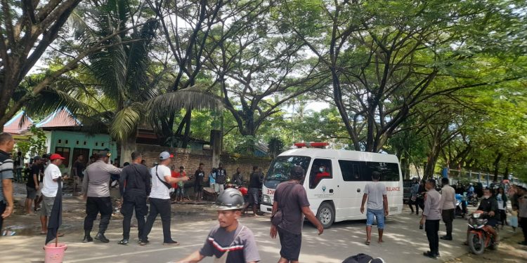 Keluarga Korban Pengeroyokan ‘Deadline’ Polisi