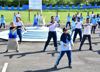 Danpasmar 3 Olahraga Bersama Akademia Poltek KP Sorong