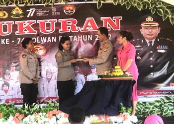 Polwan Kaimana Tingkatkan Kinerja di Hari Jadi  yang ke-74