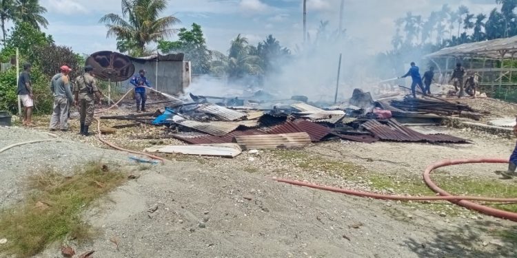 Bakar Sampah Berujung Tragis