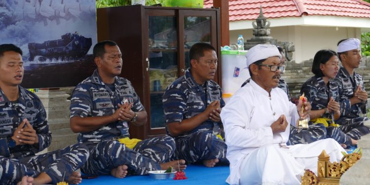 Doa Bersama di Tiga Tempat Ibadah