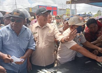 Pj. Wali Kota Sorong Sidak Pasar Boswesen