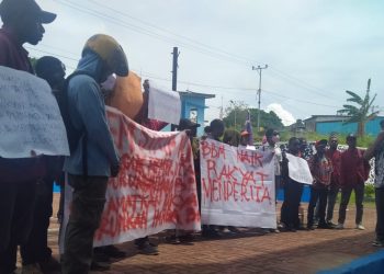Mahasiswa Manokwari Demo Tolak Kenaikan BBM