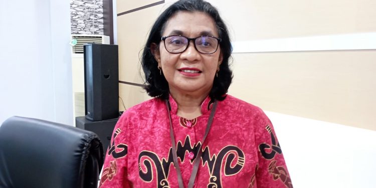 Kepala BPS Papua Barat, Maritje Pattiwaelapia