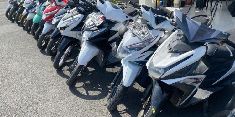 12 Tsk Curanmor Diringkus, 2 Pelajar
