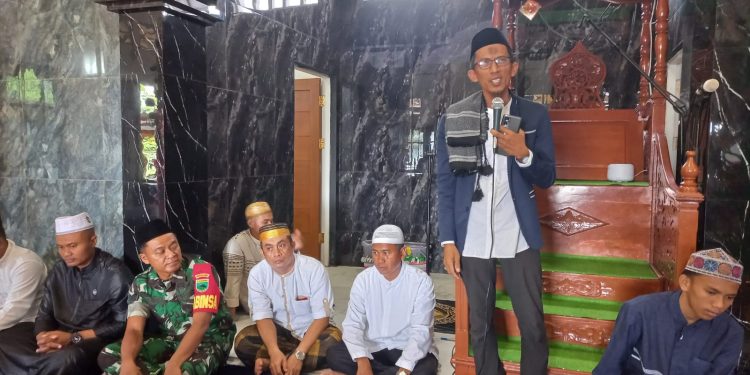 Pohon Uang Turut Semarakkan Maulid Nabi di Masjid Al Mu’Izz Aimas