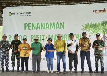 Ulang Tahun Emas, UT Tanam 3000 Bibit Mangrove