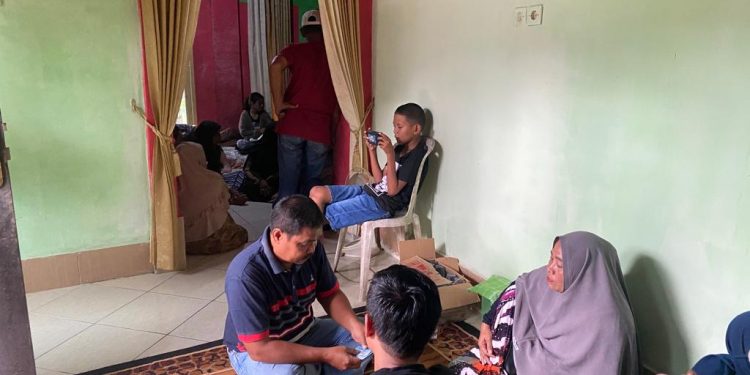 Hari Ini, Jenasah Korban Penembakan, Transit di Bandara DEO Sorong