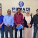 Foto bersama Ketua Panitia Raymond R. Morintoh, S.H bersama Panitia dan Ketua Steering Commite, Max Mahare. (juhra/radar Sorong)
