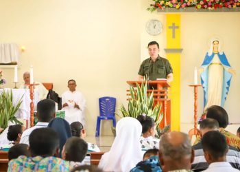 Bupati Kaimana Resmikan Asrama St. Isodorus Pulau Adi