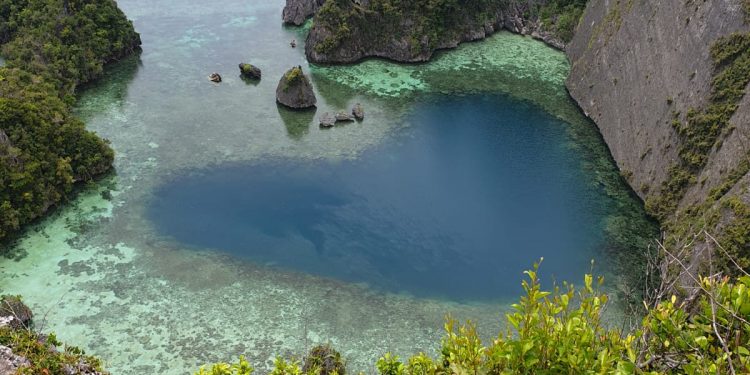 Indahnya Alam Misool di Raja Ampat