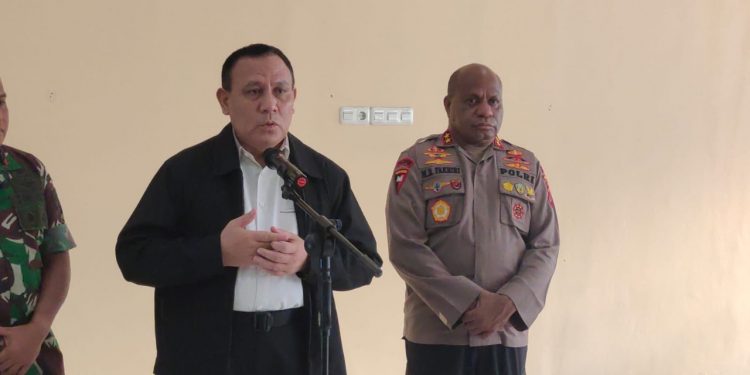 Akhirnya, KPK Periksa Gubernur Enembe 1,5 Jam