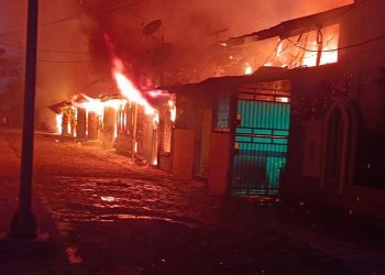 Dilalap Api, Gedung Irian Bakti Rata Tanah