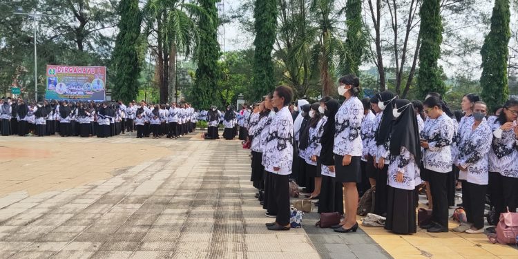 77 Tahun, Guru Majukan Anak- Anak Papua