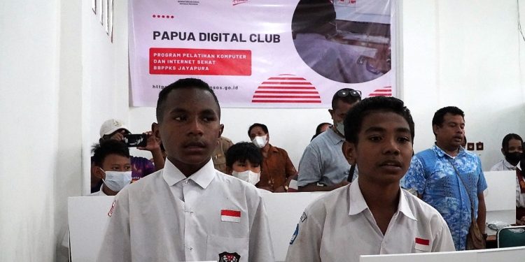 Literasi Digital, Pondasi Kebangkitan SDM dan Ekonomi Papua