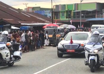 Wapres Ma’ruf Amin Nikmati Senja Indah Kaimana di Taman Jokowi-Iriana