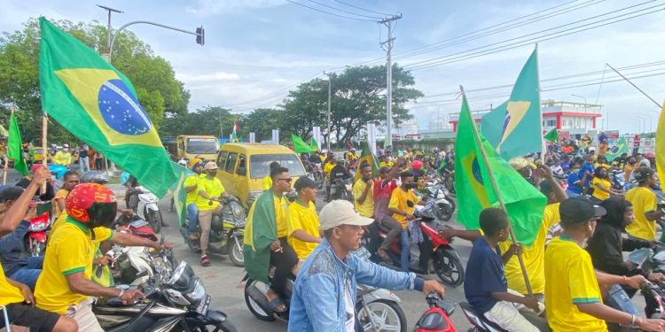 Konvoi, Ribuan Fans Sepakbola Piala Dunia ‘Kuasai’ Jalanan